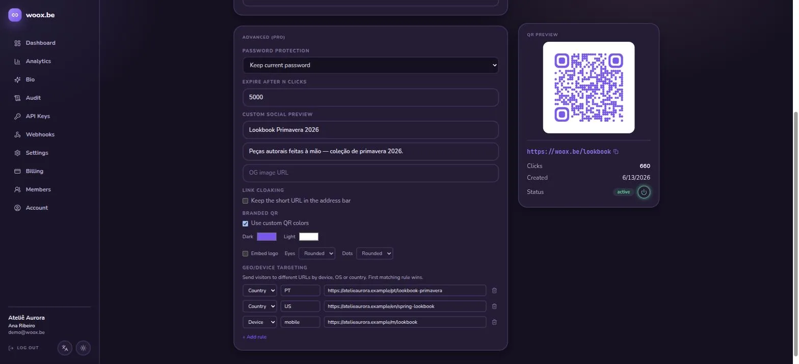 woox.be link editor with advanced options and a live styled QR code preview
